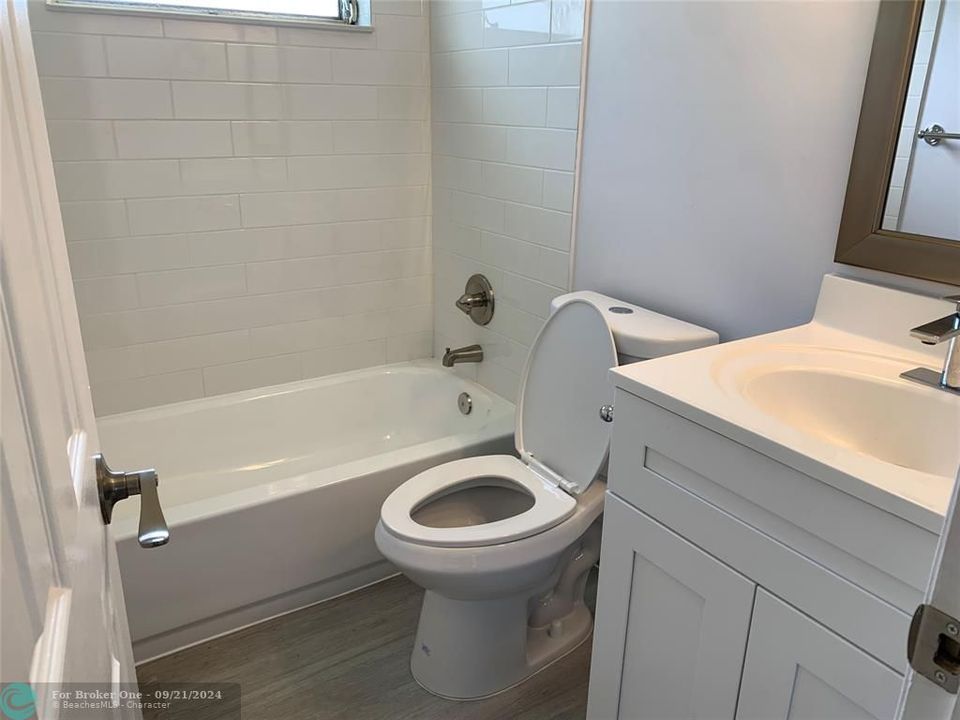 For Sale: $424,900 (2 beds, 1 baths, 1000 Square Feet)