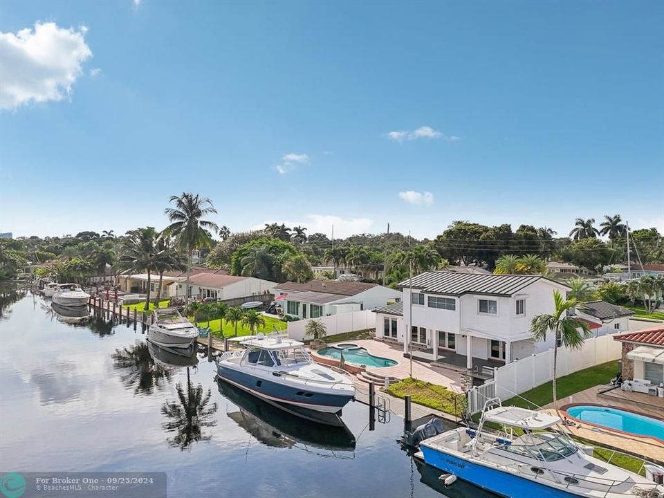 For Sale: $1,650,000 (3 beds, 3 baths, 2044 Square Feet)