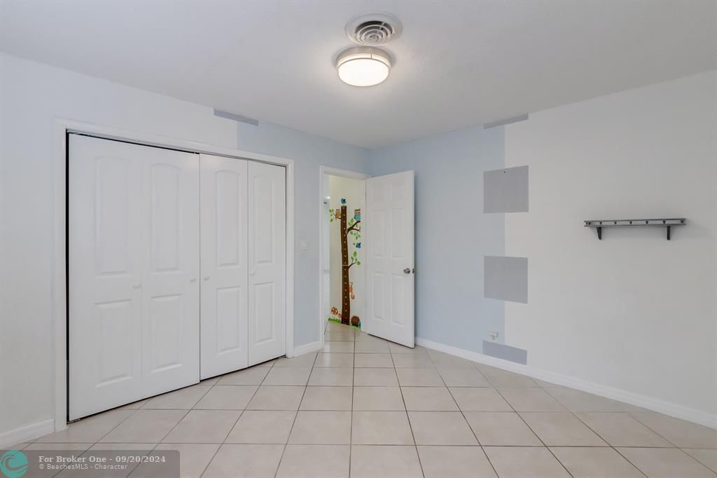 For Sale: $3,500 (2 beds, 2 baths, 1250 Square Feet)