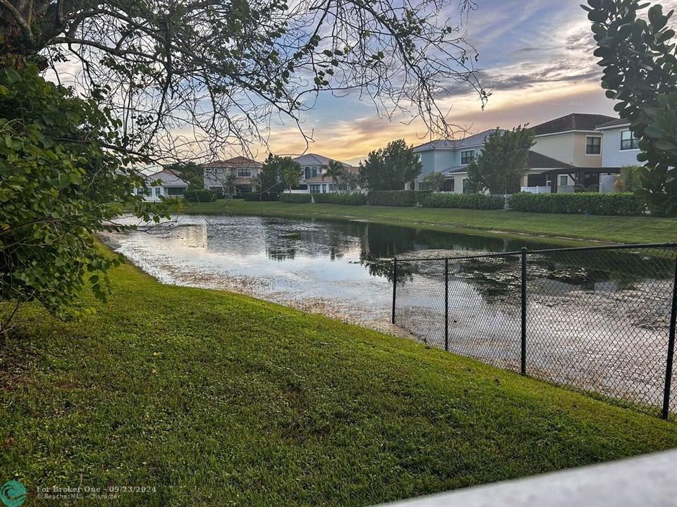 For Sale: $524,900 (3 beds, 2 baths, 1560 Square Feet)