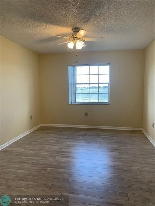 For Rent: $2,200 (2 beds, 2 baths, 1121 Square Feet)