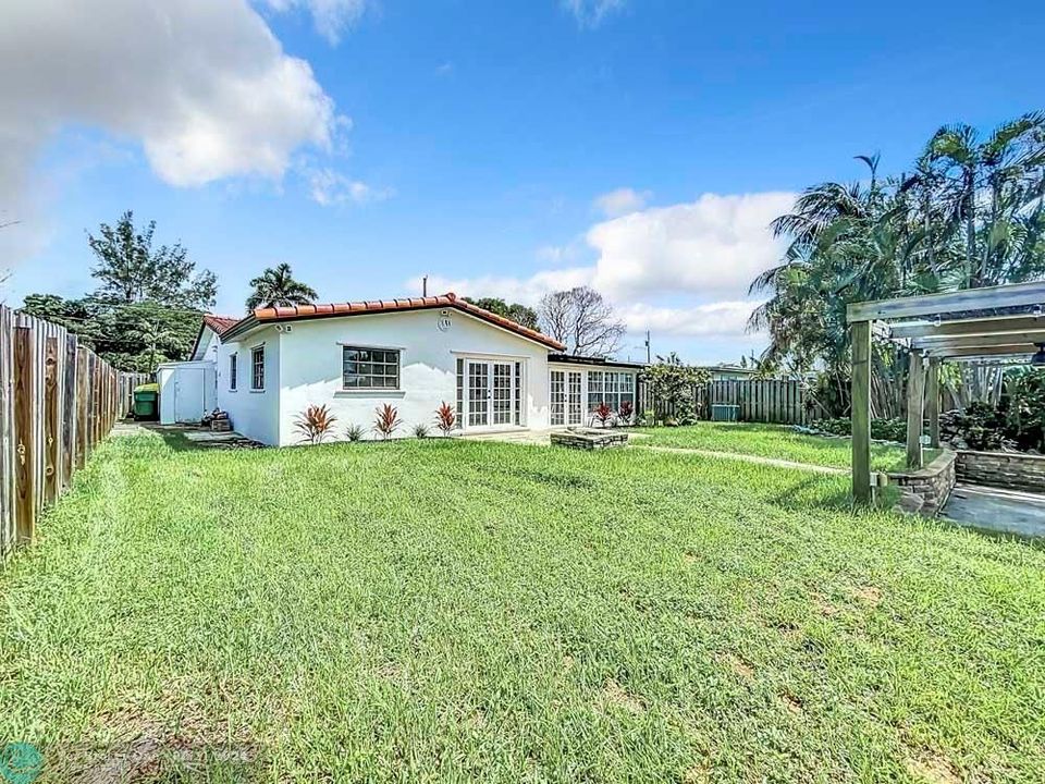 En Venta: $798,000 (3 camas, 2 baños, 1658 Pies cuadrados)