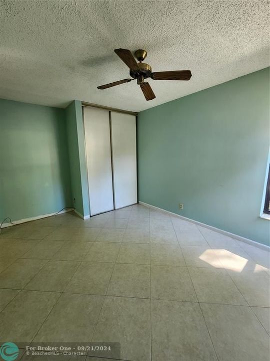 For Rent: $2,550 (3 beds, 2 baths, 1093 Square Feet)