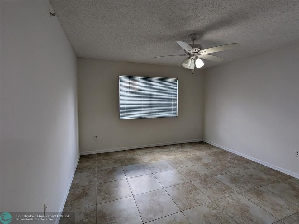 For Rent: $2,250 (2 beds, 2 baths, 1246 Square Feet)