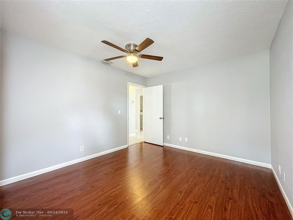 For Rent: $3,700 (3 beds, 2 baths, 1879 Square Feet)