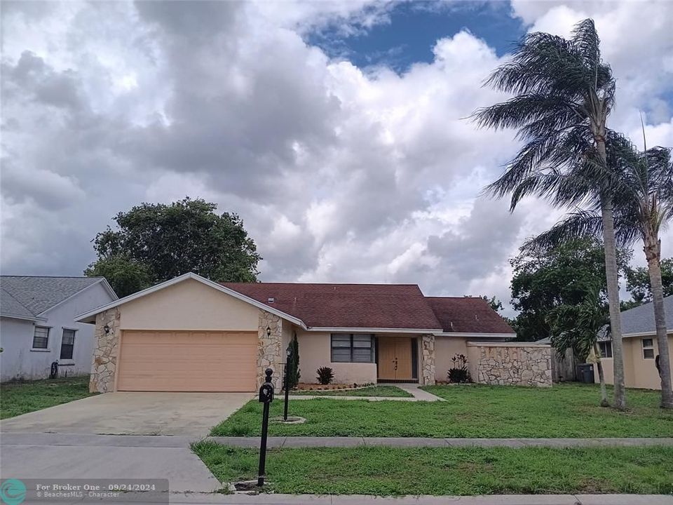 For Rent: $3,700 (3 beds, 2 baths, 1879 Square Feet)