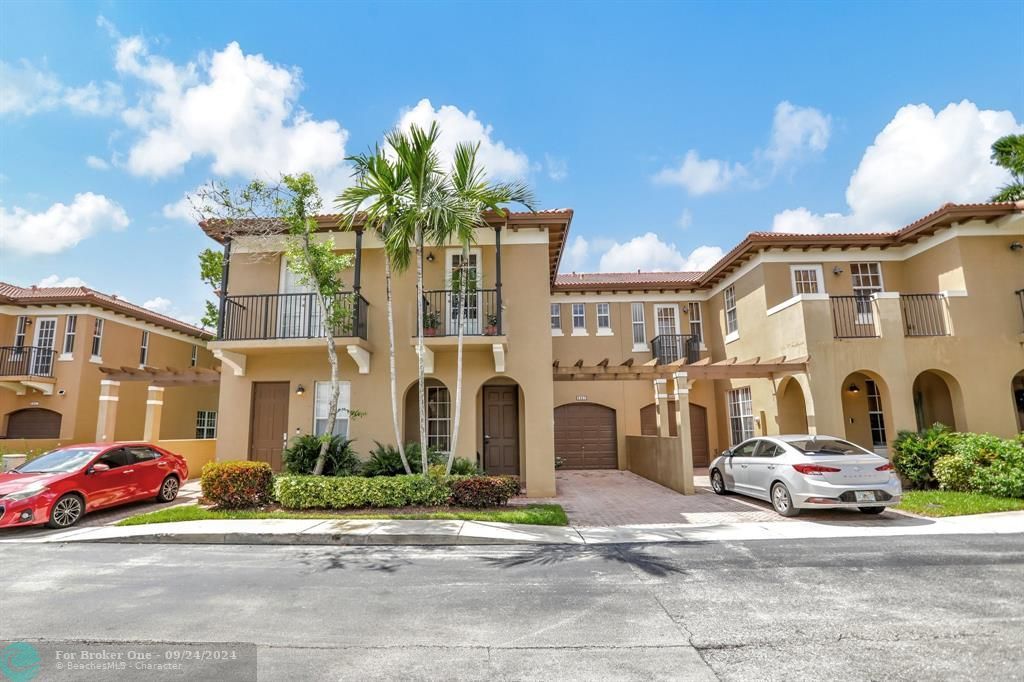 For Sale: $495,000 (3 beds, 2 baths, 1896 Square Feet)