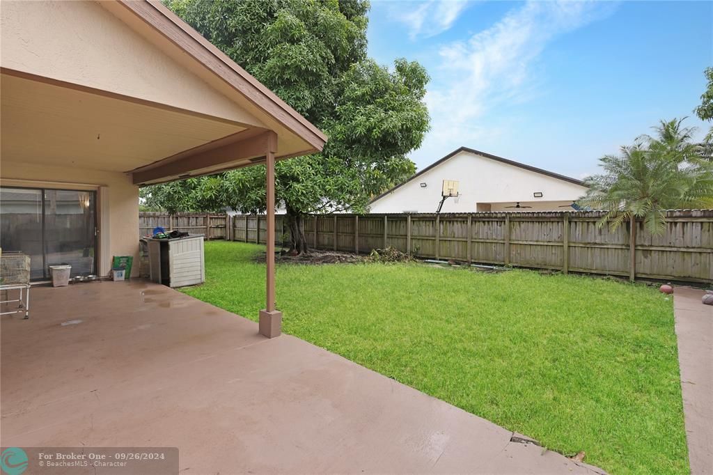 For Sale: $619,500 (4 beds, 2 baths, 1411 Square Feet)