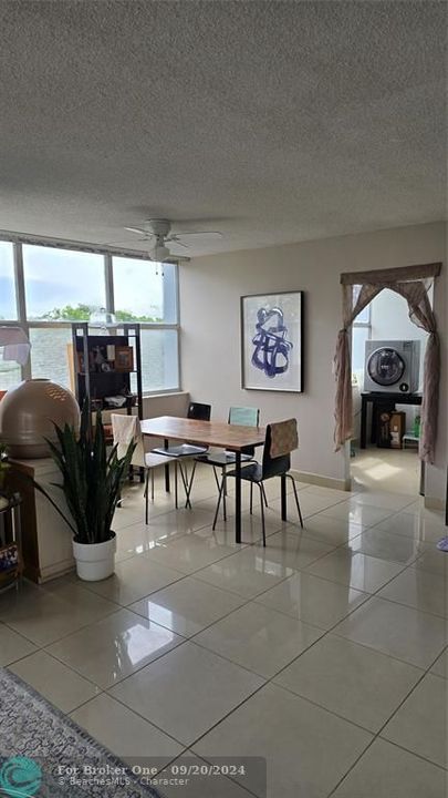 For Sale: $245,000 (2 beds, 2 baths, 1257 Square Feet)