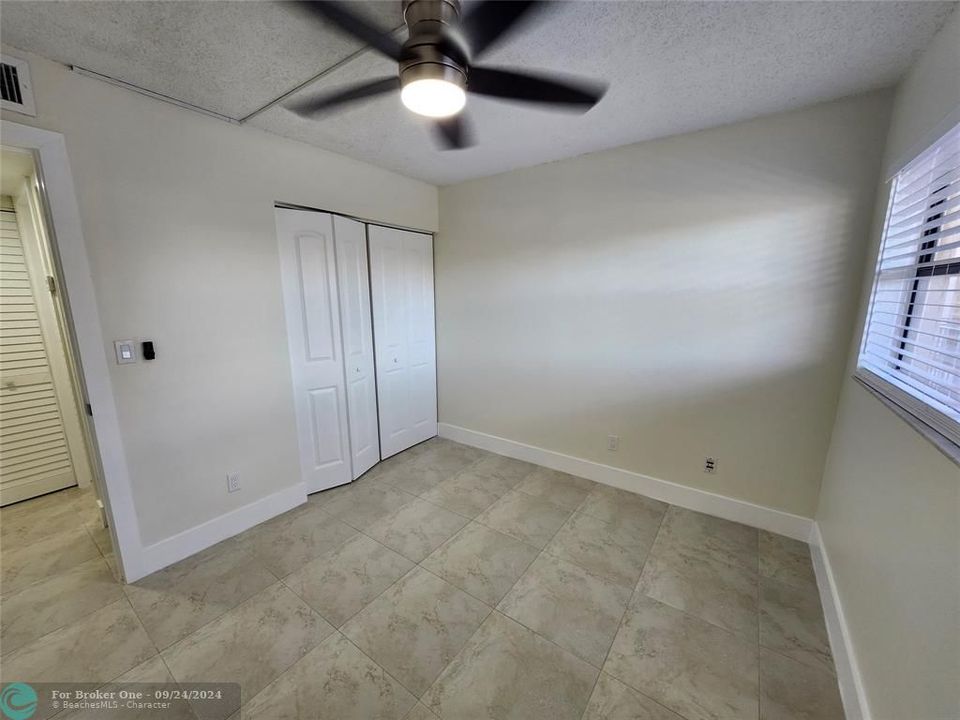 For Rent: $2,325 (2 beds, 2 baths, 820 Square Feet)