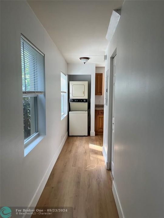 For Rent: $1,850 (2 beds, 1 baths, 1150 Square Feet)