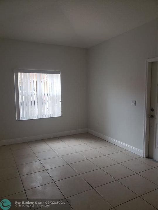 For Rent: $2,450 (2 beds, 2 baths, 1379 Square Feet)