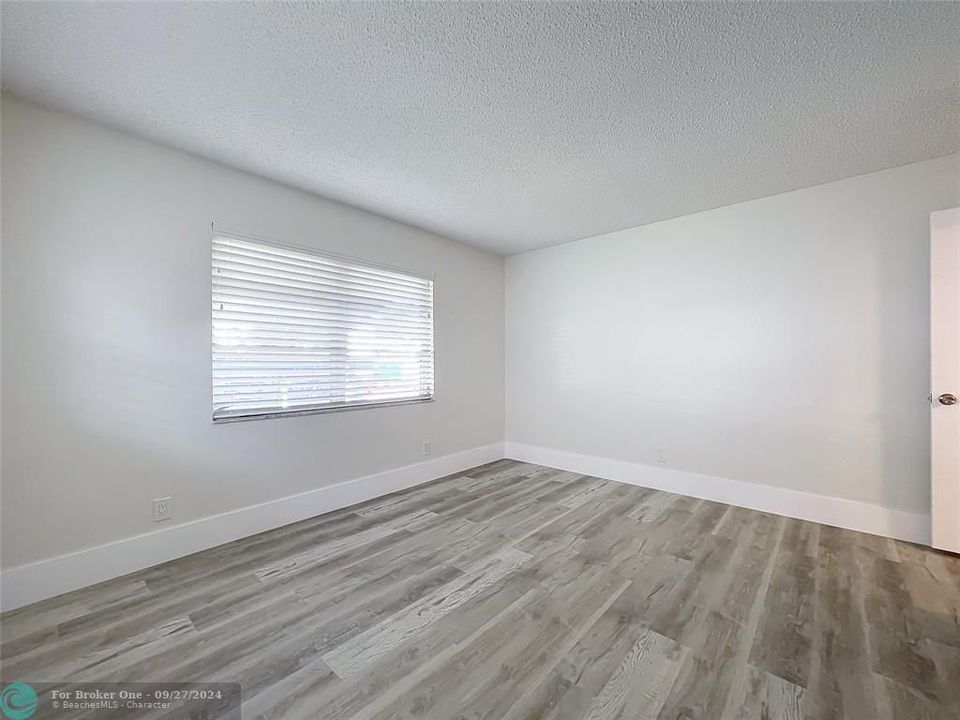 For Sale: $417,500 (2 beds, 2 baths, 1647 Square Feet)