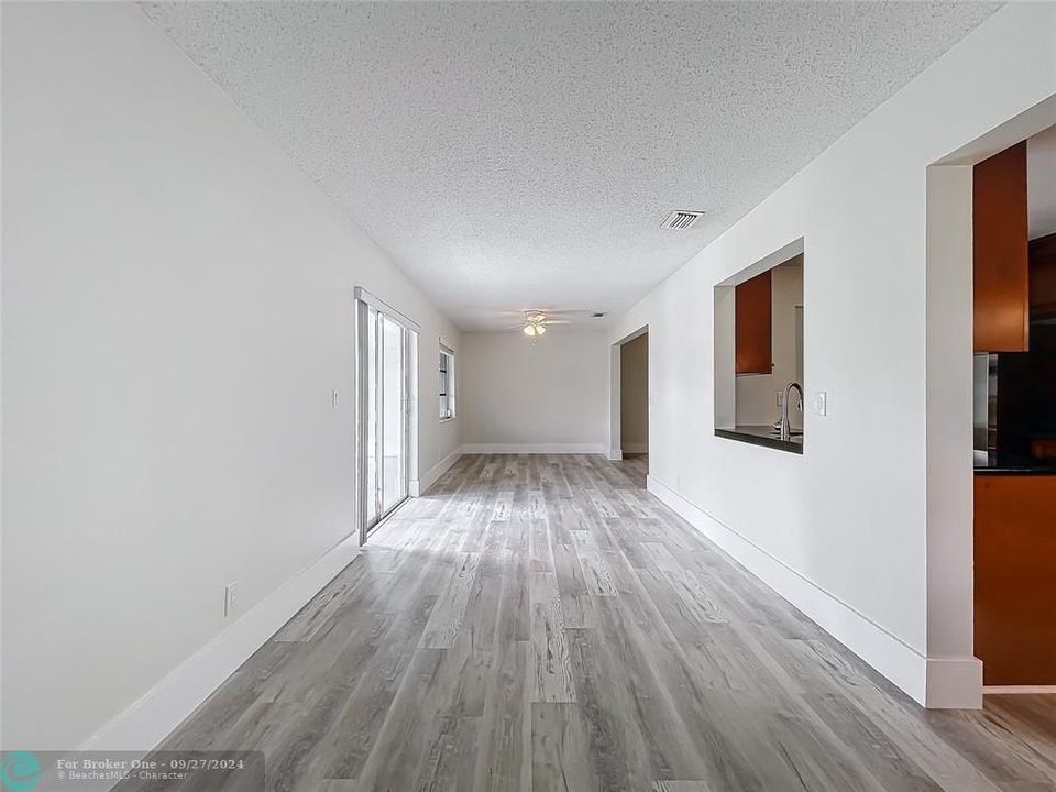 For Sale: $417,500 (2 beds, 2 baths, 1647 Square Feet)