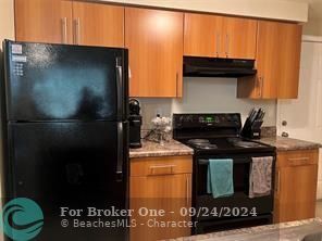 For Rent: $2,500 (2 beds, 2 baths, 1064 Square Feet)