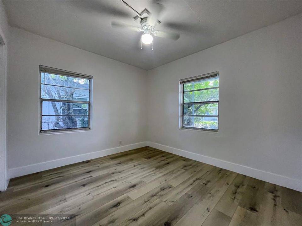 For Sale: $319,990 (2 beds, 1 baths, 625 Square Feet)