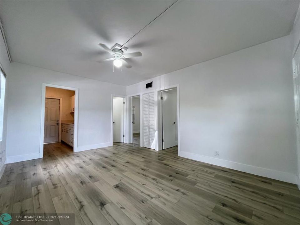 For Sale: $319,990 (2 beds, 1 baths, 625 Square Feet)