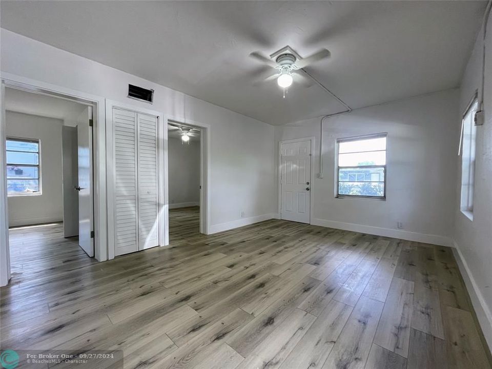 For Sale: $319,990 (2 beds, 1 baths, 625 Square Feet)