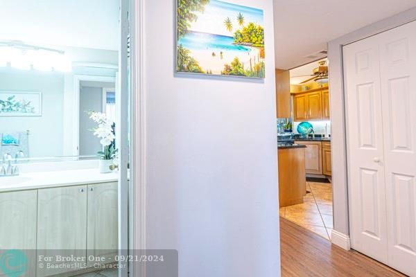 For Sale: $249,999 (2 beds, 2 baths, 1450 Square Feet)