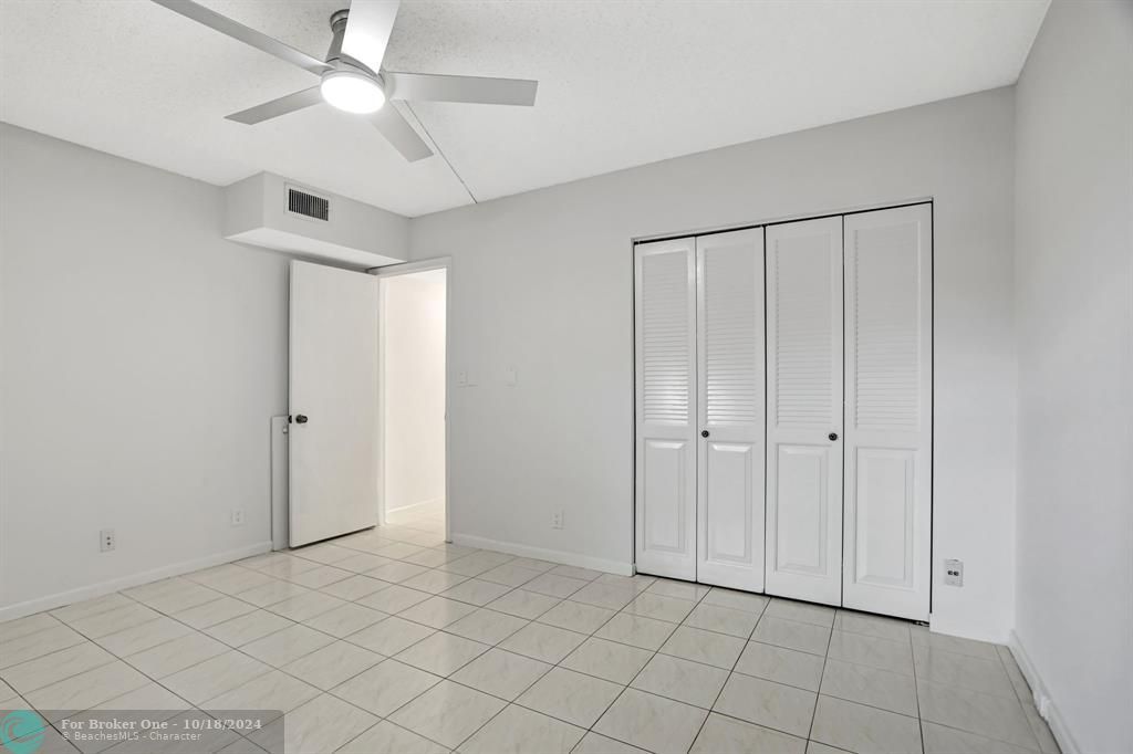 For Sale: $208,888 (2 beds, 2 baths, 1162 Square Feet)