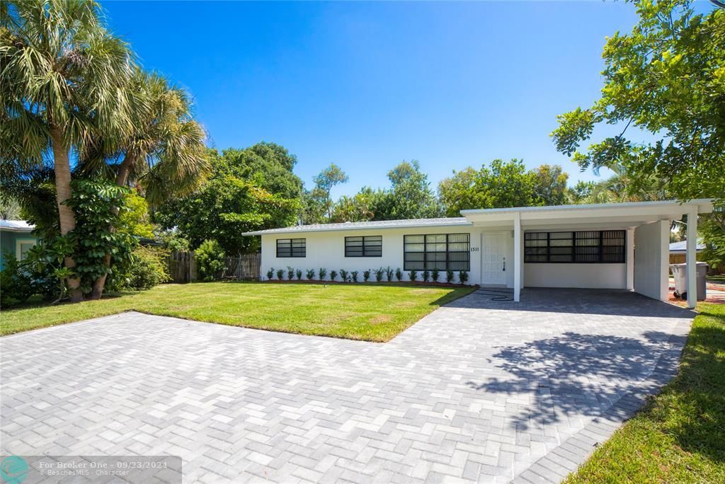 For Sale: $700,000 (4 beds, 2 baths, 1921 Square Feet)