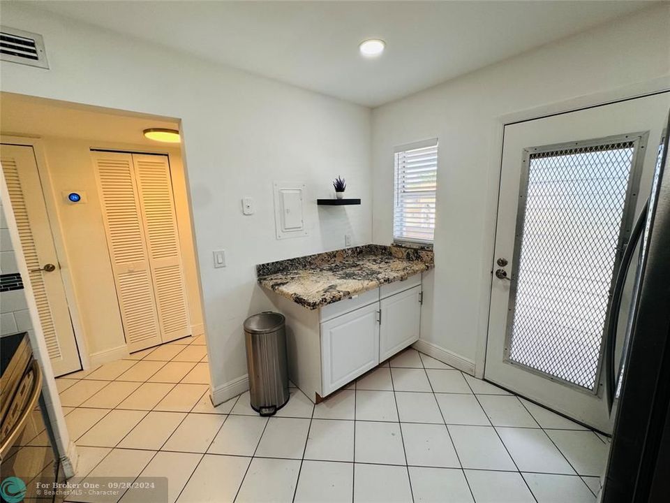 For Sale: $179,000 (2 beds, 2 baths, 1189 Square Feet)