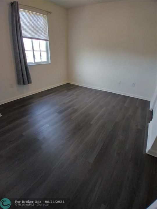 For Rent: $2,800 (2 beds, 2 baths, 1135 Square Feet)