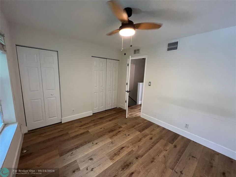 For Sale: $509,000 (2 beds, 2 baths, 1216 Square Feet)