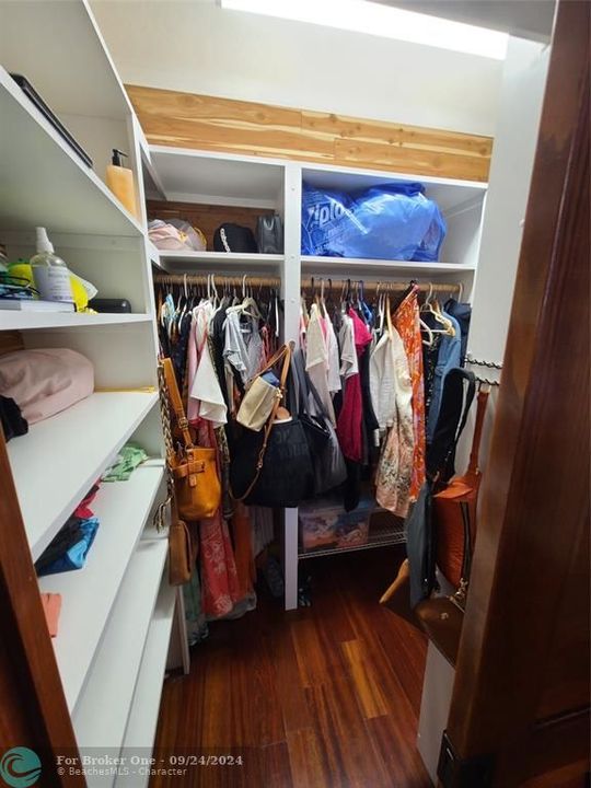 En Renta: $4,500 (3 camas, 3 baños, 2000 Pies cuadrados)