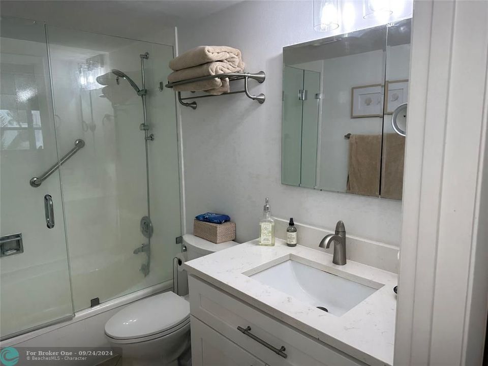 For Rent: $5,000 (2 beds, 2 baths, 1724 Square Feet)