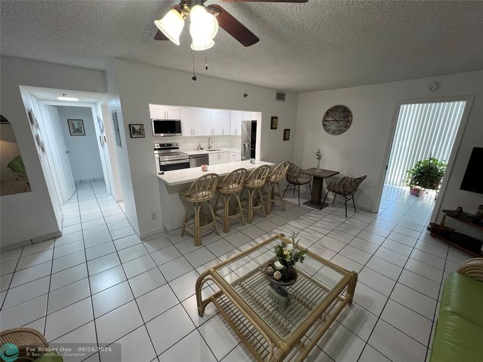 For Rent: $4,200 (2 beds, 2 baths, 1368 Square Feet)