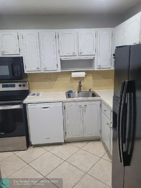 En Venta: $150,000 (2 camas, 2 baños, 930 Pies cuadrados)