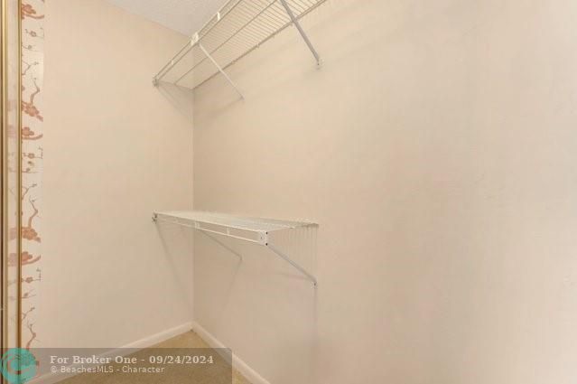 For Sale: $410,000 (2 beds, 2 baths, 1763 Square Feet)