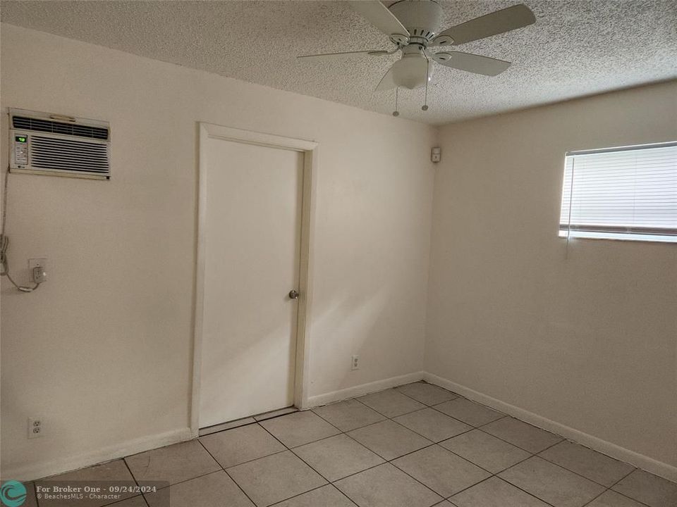 For Rent: $2,841 (3 beds, 2 baths, 1027 Square Feet)