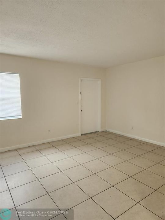 For Rent: $2,841 (3 beds, 2 baths, 1027 Square Feet)