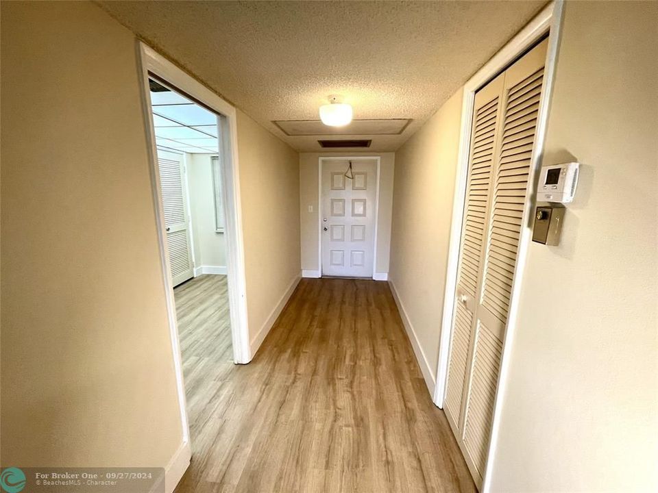 For Rent: $2,200 (2 beds, 2 baths, 1260 Square Feet)