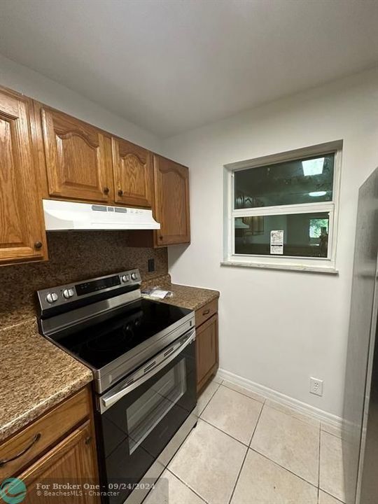 For Rent: $1,850 (2 beds, 2 baths, 900 Square Feet)