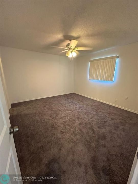 For Rent: $1,850 (2 beds, 2 baths, 900 Square Feet)