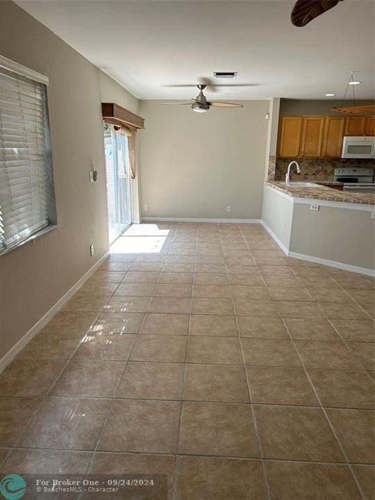 For Rent: $3,800 (4 beds, 2 baths, 2100 Square Feet)