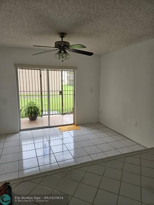 For Rent: $2,300 (2 beds, 2 baths, 1100 Square Feet)