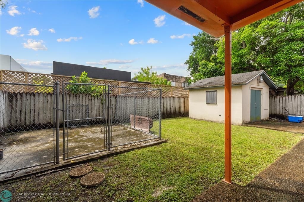 For Sale: $950,000 (3 beds, 2 baths, 1884 Square Feet)