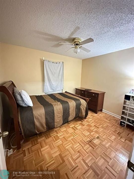 For Rent: $2,800 (3 beds, 2 baths, 1203 Square Feet)