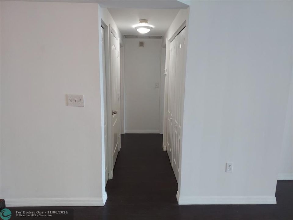 For Rent: $2,500 (1 beds, 1 baths, 780 Square Feet)