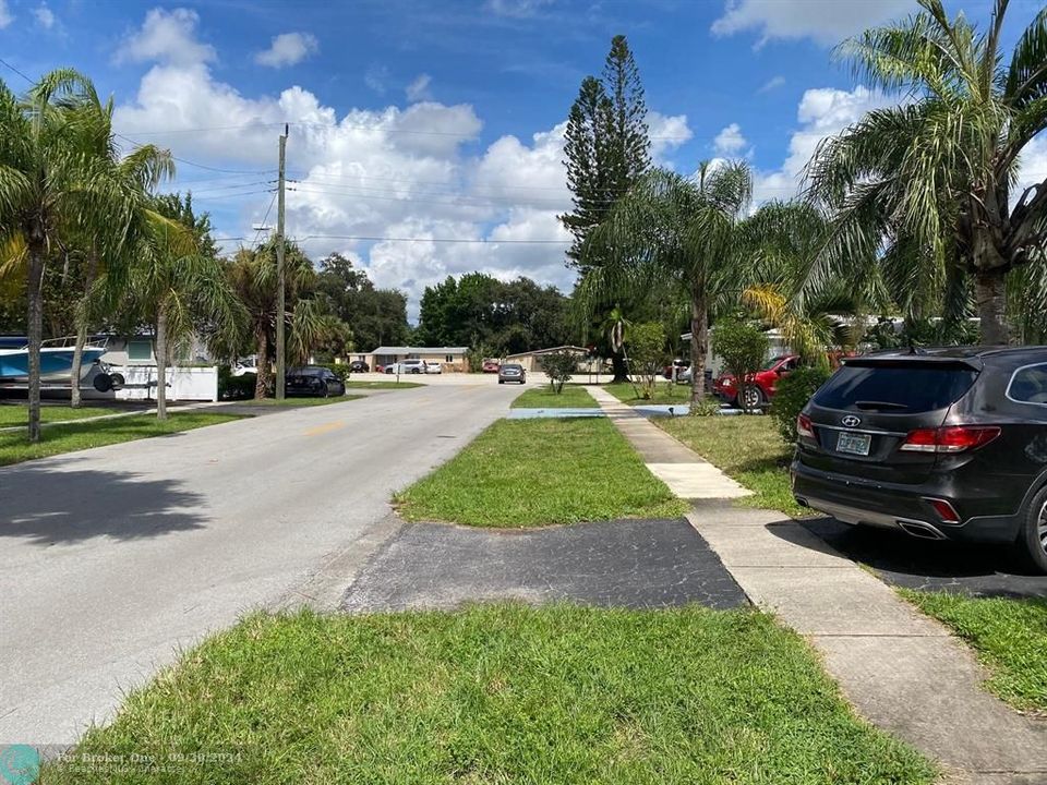 For Sale: $485,000 (2 beds, 2 baths, 1150 Square Feet)