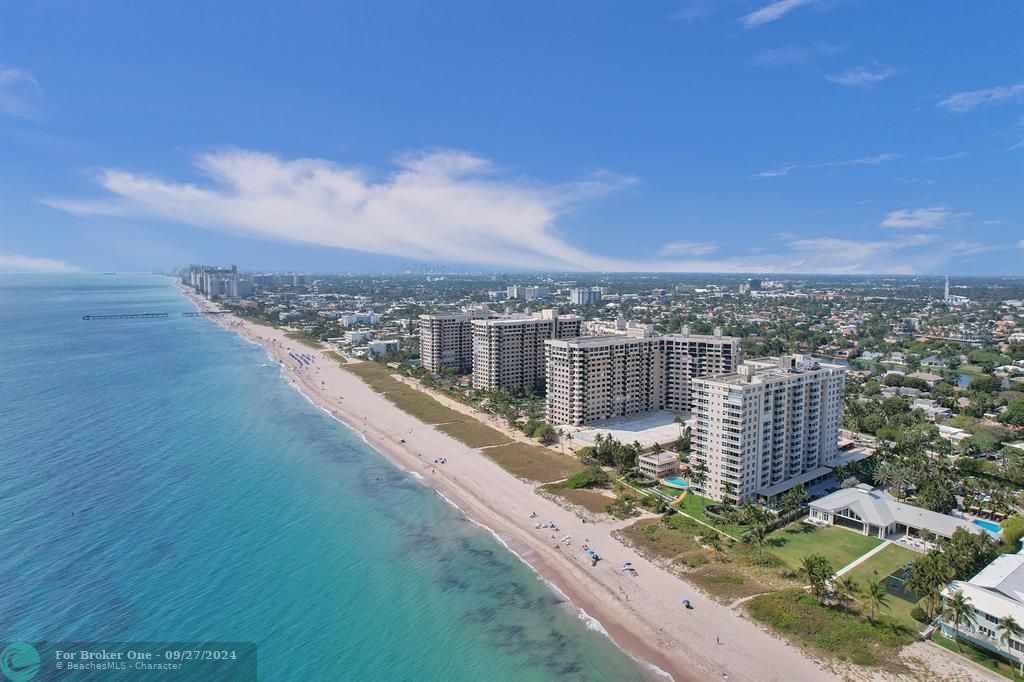 For Sale: $710,000 (2 beds, 2 baths, 1330 Square Feet)