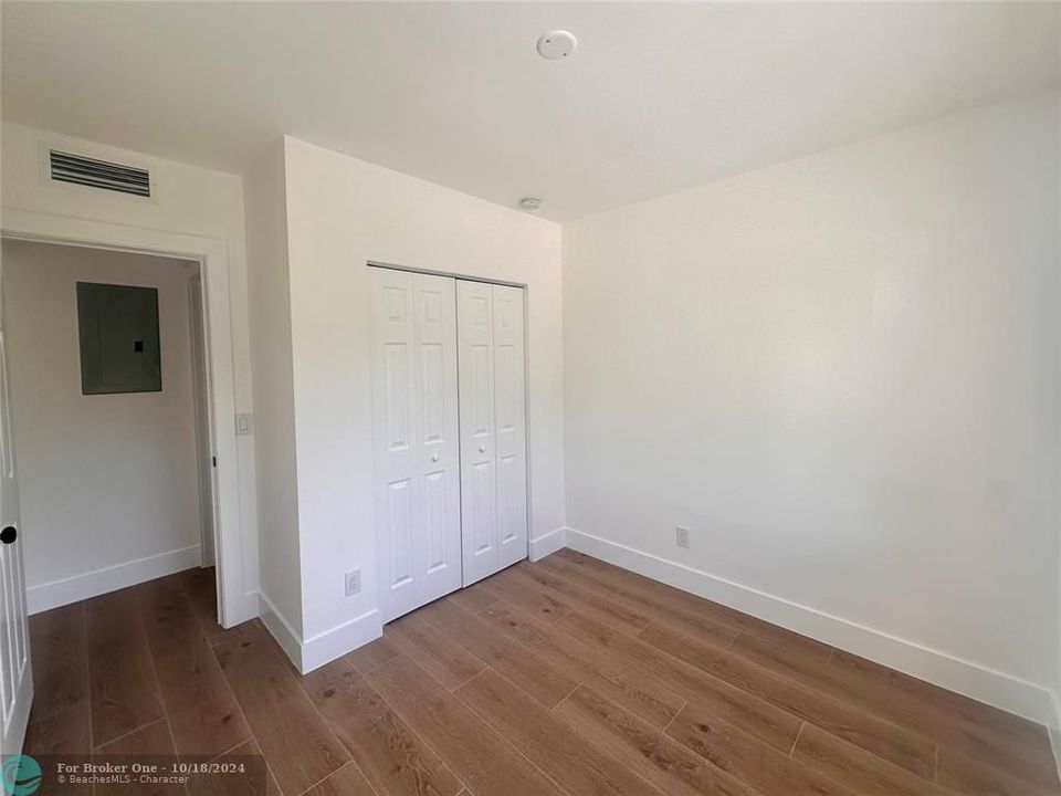 For Sale: $2,100 (2 beds, 1 baths, 1551 Square Feet)