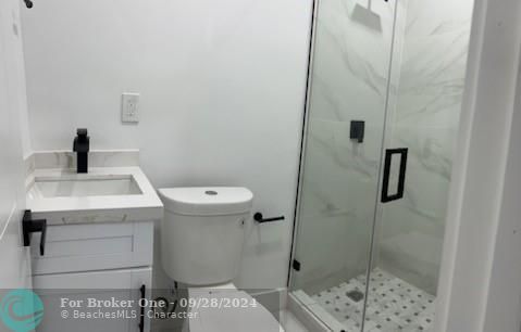 For Rent: $3,300 (3 beds, 2 baths, 1368 Square Feet)