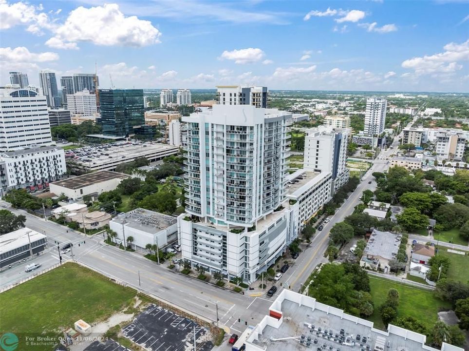 For Sale: $515,000 (2 beds, 2 baths, 1155 Square Feet)