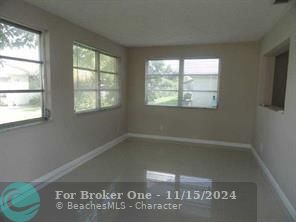 For Sale: $325,000 (2 beds, 1 baths, 1128 Square Feet)