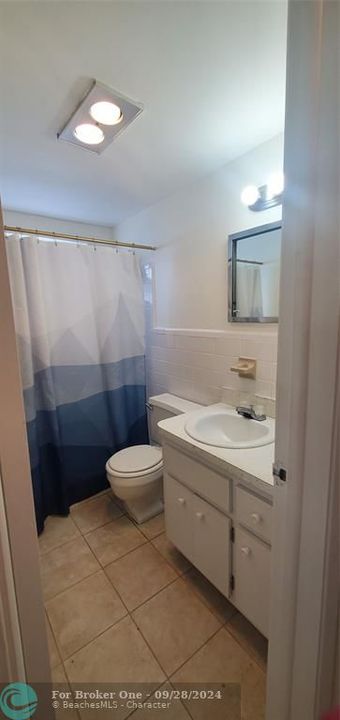 For Rent: $1,400 (1 beds, 1 baths, 558 Square Feet)